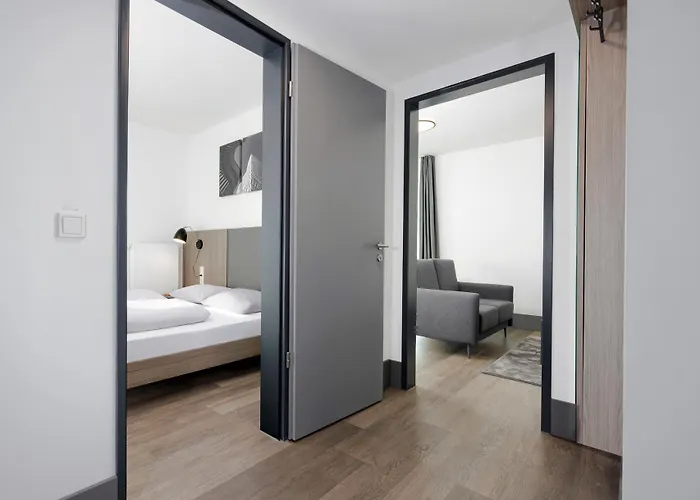 Smartments Frankfurt City-ost Hotel *